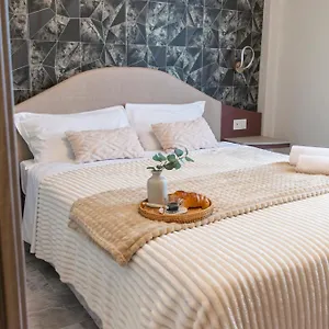 apt-miki-sammartini-33.italymilanhotels.net/